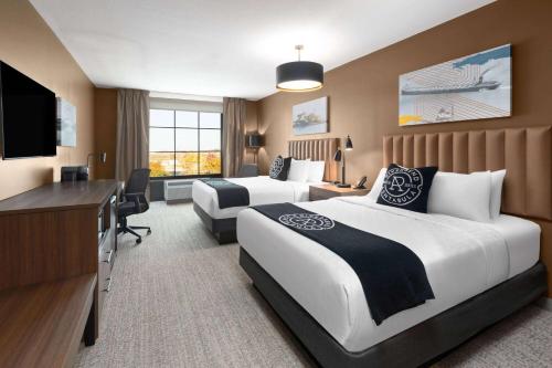 Wyndham의 상표 컬렉션, Riverbend 호텔 및 스위트