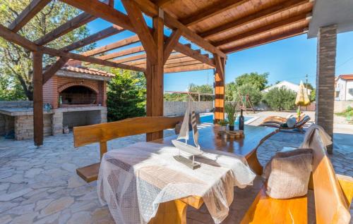 balcon/terasă, Holiday Home Ema with pool in Biograd na Moru