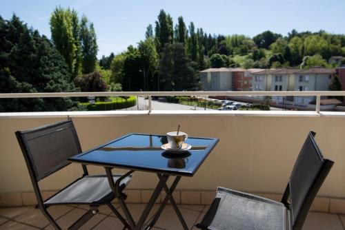 Erkély/terasz, Hotel Medicis in Roussillon (Rhone-Alpes)