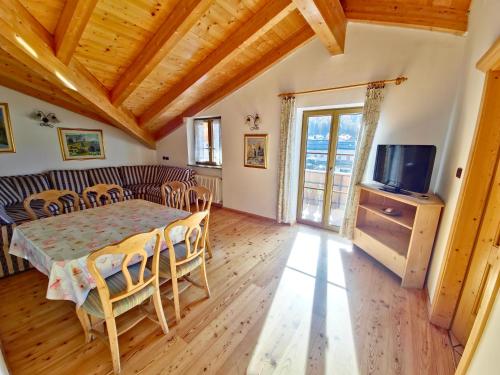 Appartamenti Pollam by AMA Val di Fassa - Apartment - Pozza di Fassa