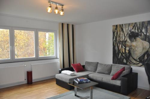 Geräumige 2-Z WOHNUNG im GRÜNEN, GARTEN, TERRASSE, RUHIG, NATUR, PHANTASTISCHER BLICK! in Marburg an der Lahn, Deutschland