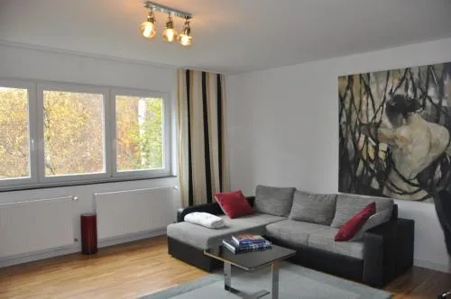 Geräumige 2-Z WOHNUNG im GRÜNEN, GARTEN, TERRASSE, RUHIG, NATUR, PHANTASTISCHER BLICK! in Marburg an der Lahn, Deutschland