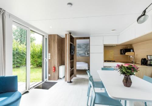 Arden Parks Petite Suisse Room Type - Mobil home Taos