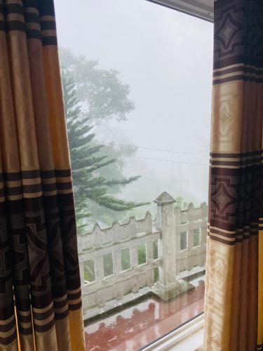 MK Guest House in إيلا