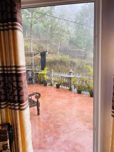 MK Guest House in إيلا