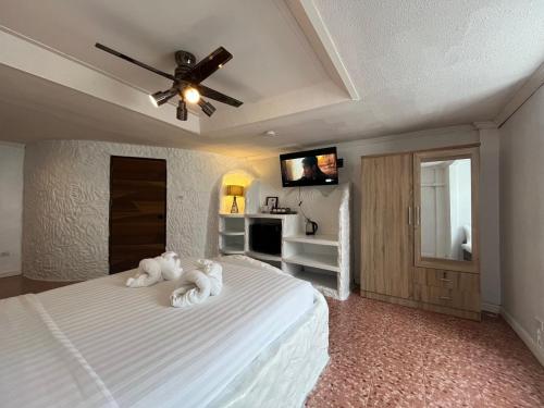 room detail thumbnail 0