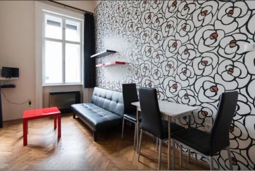 SparrOwl Apartments 4