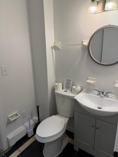 Luxury Boutique Home - 4 Beds 1 Baths 25 minutes to NYC