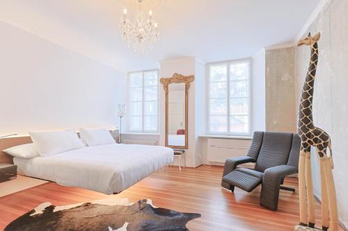 room detail thumbnail 0