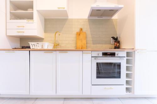 Duplex SPA & Détente en Hyper-Centre avec Parking Privé (Duplex SPA & Detente en Hyper-Centre avec Parking Prive) in Paray-le-Monial