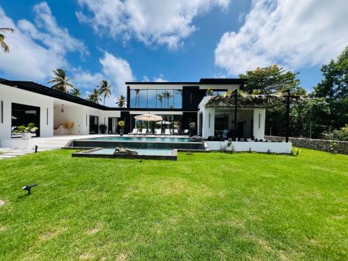 Casa B&W, Villa luxueuse Exceptionnelle, 8 personnes, à 1 min de la plage (Casa B&W, Villa luxueuse Exceptionnelle, 8 personnes, a 1 min de la plage) in Las Galeras