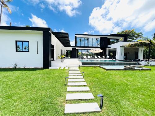 Casa B&W, Villa luxueuse Exceptionnelle, 8 personnes, à 1 min de la plage (Casa B&W, Villa luxueuse Exceptionnelle, 8 personnes, a 1 min de la plage) in Las Galeras