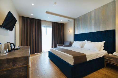 2 twin beds