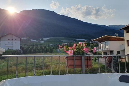 Living with style between mountains & apple orchards in Tuenno