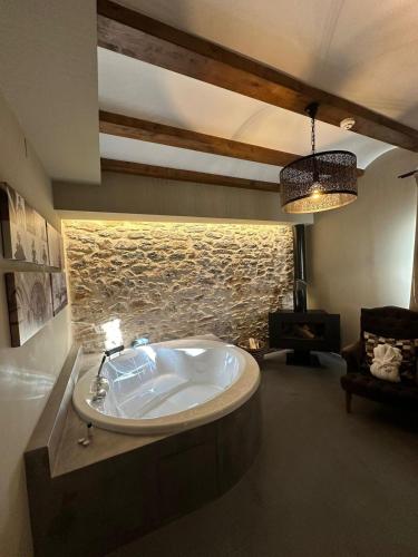 Létesítmények, Hotel Mas De Cebrian in Puertomingalvo