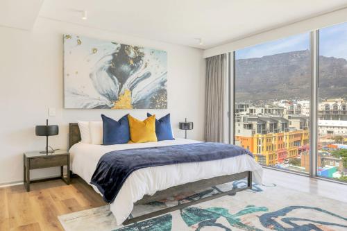 Always-Power Panoramic Mountain View Apartment - image 6