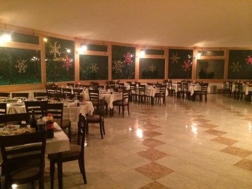Ресторан, Lucytour Hotel in Ехегнадзор