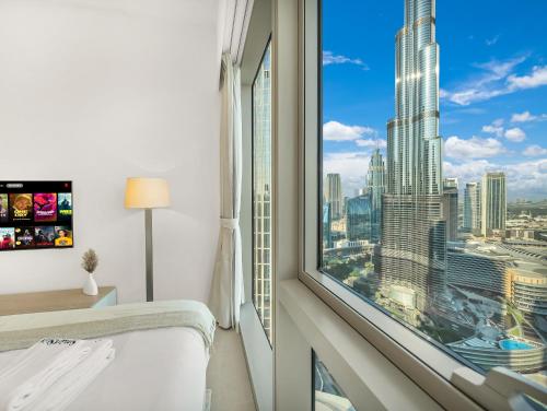 SmartStay at Grande Signature - Burj Khalifa View - 5 min Dubai Mall - Downtown Dubai - Brand New Luxury Apartments - image 8