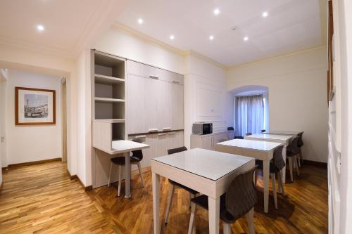 Lory House - image 12