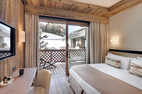 Antares NAOS 204D - huge duplex luxury apartment ski inski out in Meribel