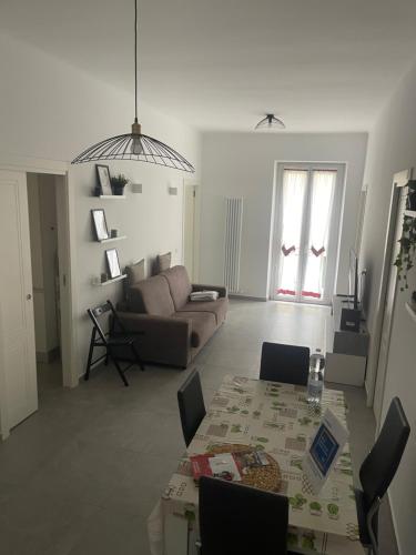 Deluxe Apartment Self Check in Parking, Genova (photo 4)