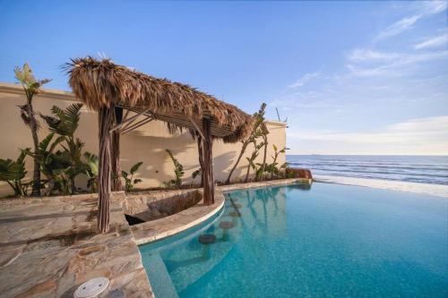 Luxury Ocean Front Modern Condo in Rosarito in Baja Malibu