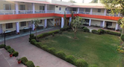 Hotel Goverdhan Tourist Complex