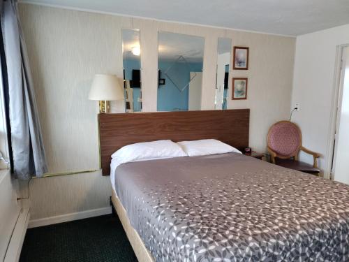 Eight Bar B Motel in Hartline