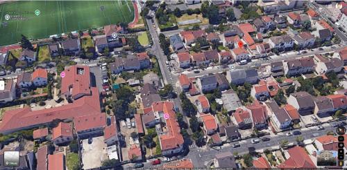 Chambre 2 lits pour 4 personnes metro 5 in Bobigny