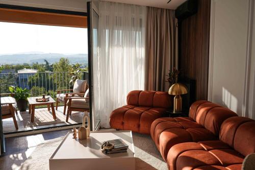 المنطقة المحيطة, ZEST privè (ZEST prive) in كراجوجفاك