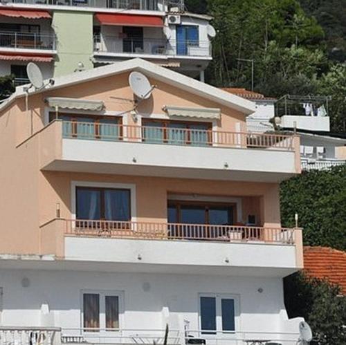  Riva Apartments in Živogošće