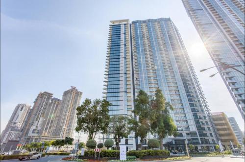 Luxury apartment in Sobha Hartland Waves near Dubai mall and Burj Khalifa, Dubaj