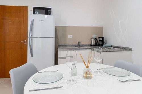 One-Bedroom Apartment image 2