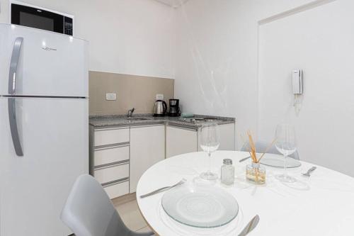 One-Bedroom Apartment image 1