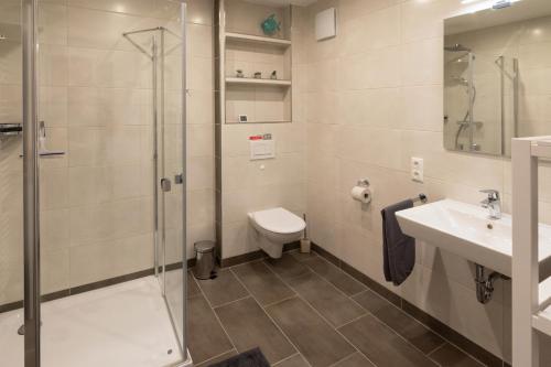 Apartment with Terrace image 9