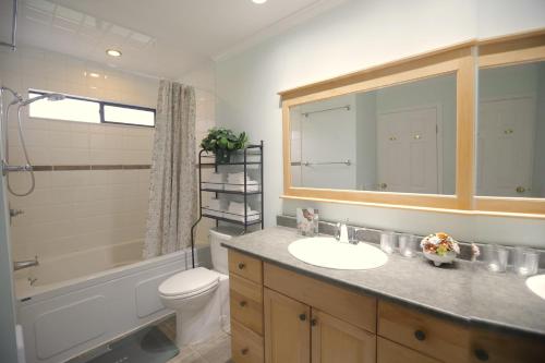 Sweet home at Sunnyside Suite 1 in Surrey, Canada