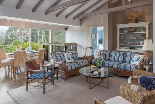 3734 Avrio by the Sea home in Carmel, USA