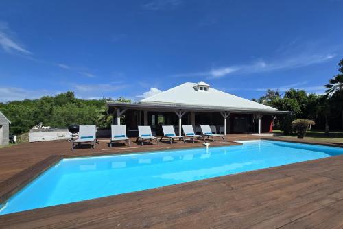 Splendide villa de Courcelles 4 étoiles Piscine & jacuzzi, Saint-François (foto 9)
