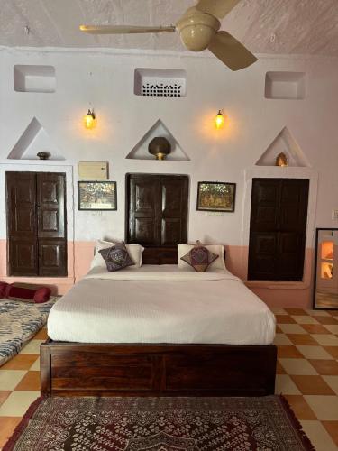 King Room image 3