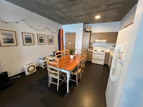 2 Bedroom Apt for UC San Diego affiliate, short-term sublease in San Diego, USA
