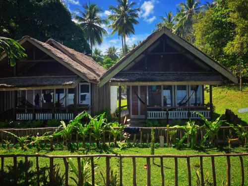 Pristine Paradise Dive Resort - Togean Islands, Una Una Room Type - Deluxe Bungalow with Sea View