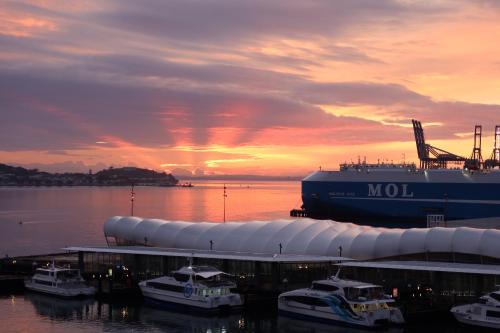 Penthouse apartment with stunning Harbour views, Auckland (foto 9)