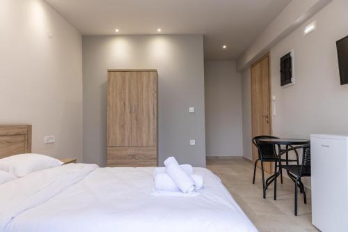 1 double bed