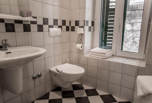 Hotel Slavija - image 12