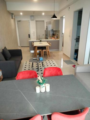 Kitchen, Trion SFM Dream Service suit near Miharja LRT Station