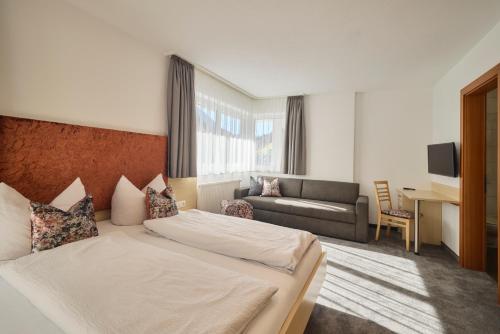 Sun Alpin in เอเบเนอ