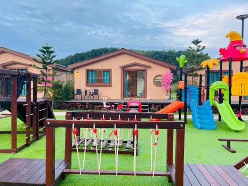 Nueamek Family Khao Kho - 놀이터