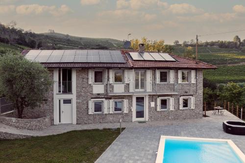 Cascina San Pietro in Cossano Belbo