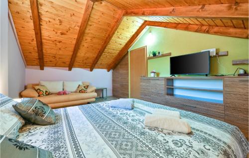 Amazing Home In Susobreg With Wifi in 瑪比亞比斯特里察