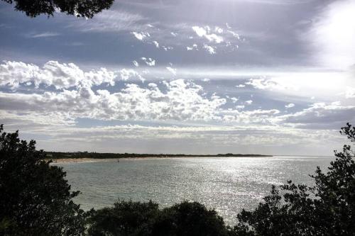 Cosy & Modern Unit 500m from Beach